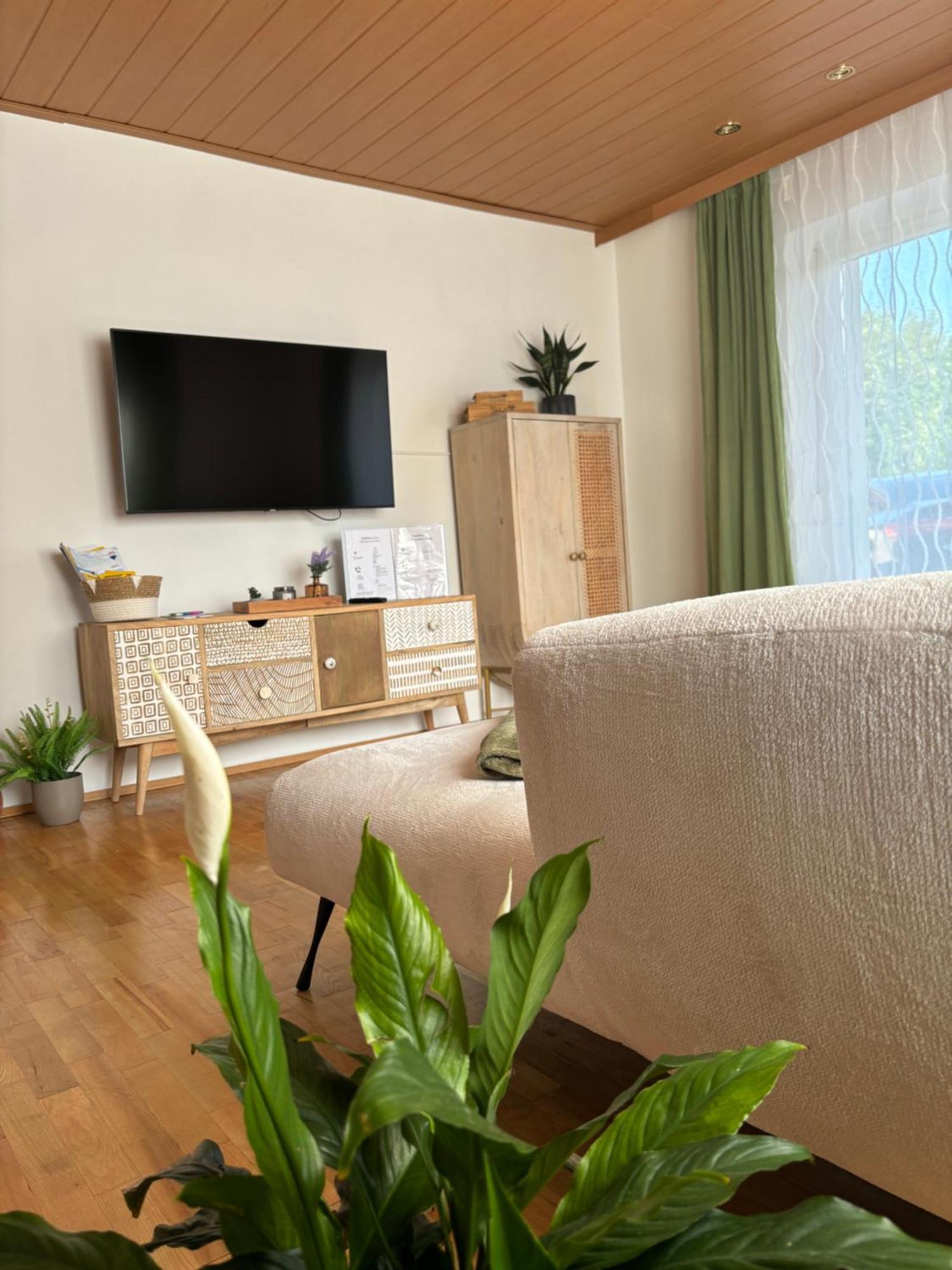 Wohnung See- Und Bergnaehe Gmunden Exterior foto